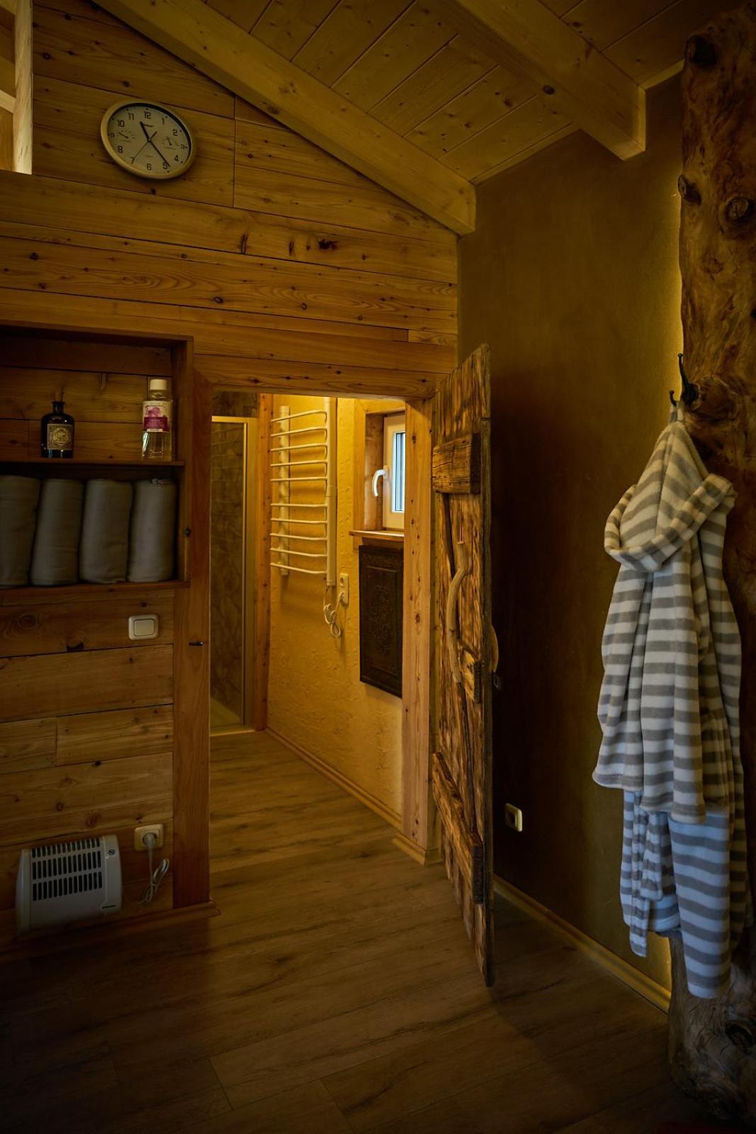 Hotel Olbernhau Mit Sauna - Kleines Landhotel Zur Ofenschenke מראה חיצוני תמונה
